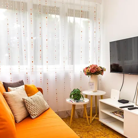 Cozy 2 Bedroom 15 Min Walk From Center And Spalato
