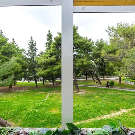 Cozy 2 Bedroom 15 Min Walk From Center And Apartman *